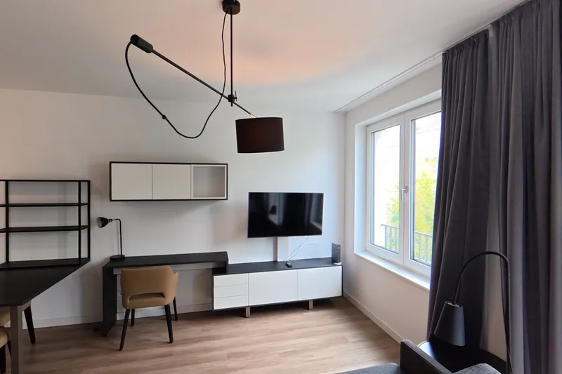 Vollmöbliertes Apartment mit Balkon & TG | All-inclusive-Wohnen in Berlin-Tegel — photo 1